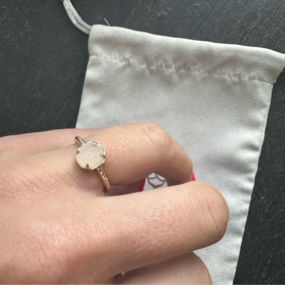 Beautiful ring Kendra Scott - Picture 2 of 3